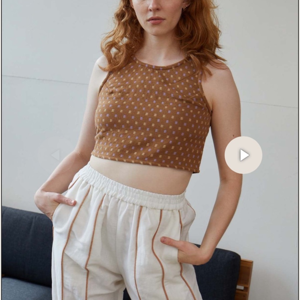 NWT Rujuta Sheth M Crop Top